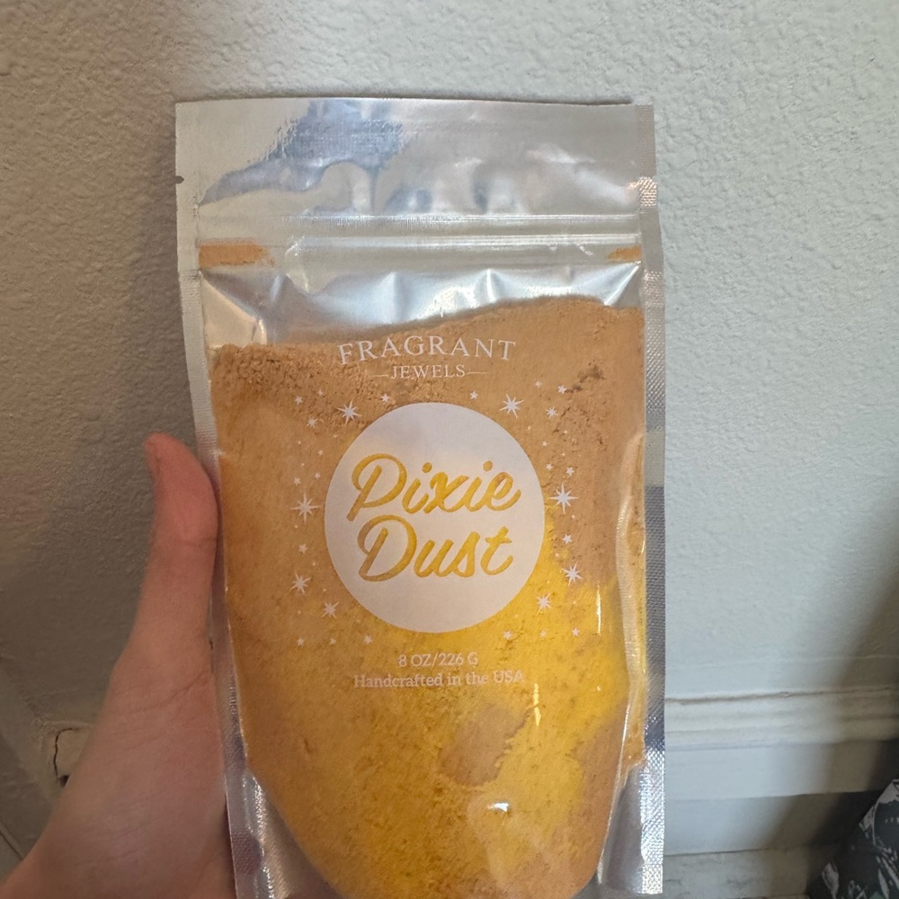 Fragrant Jewels Pixie Dust Bath Powder